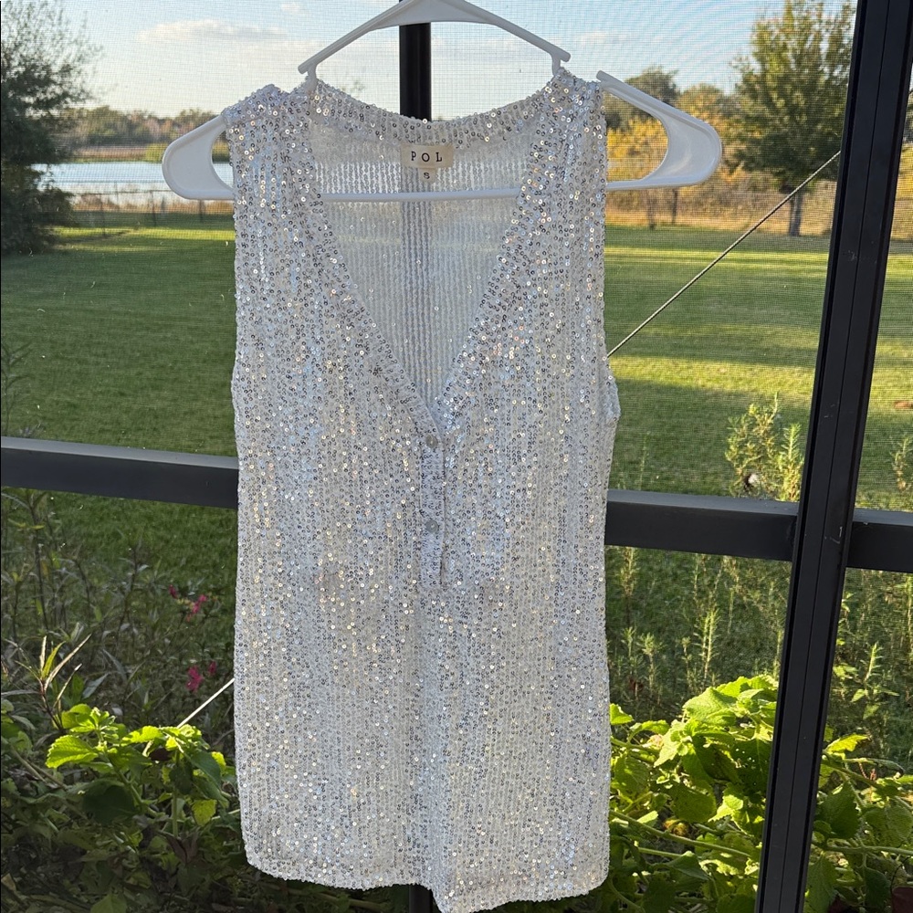 POL Glittering Silver Sleeveless v neck button Blouse